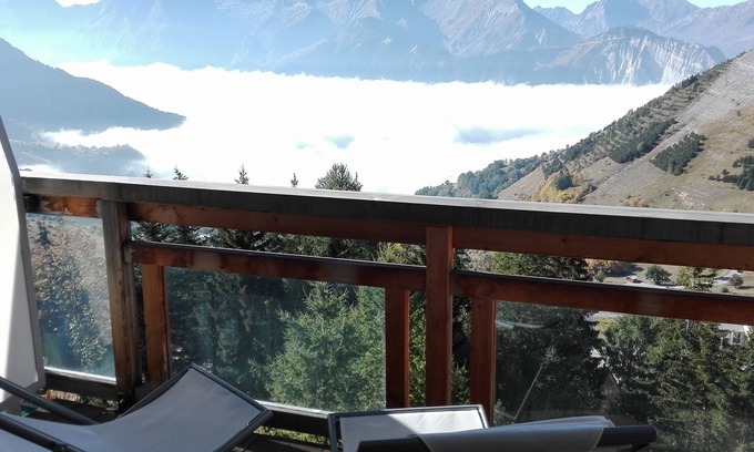 Viel-Alpe Apartment | Charming apartment 40 m2/4 p classified 3 * old district Alpe, magnificent view