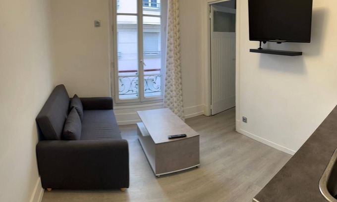 Clichy Apartment | Charming apartment 5 min from Paris