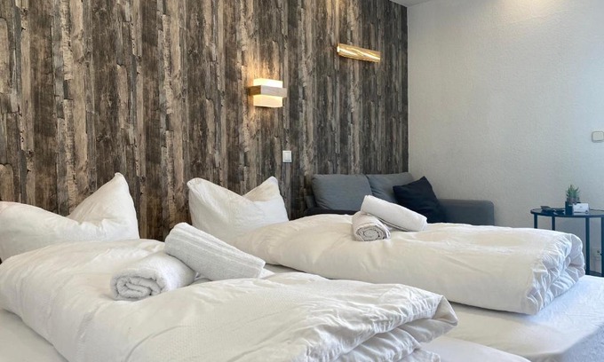 Magdeburg Apartment | Charming Apartment - Balcony - WIFI - Kitchen