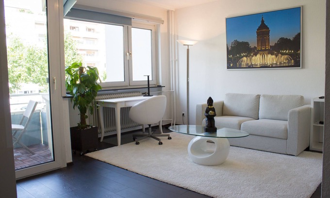 Schwetzingerstadt House | Charming apartment in exclusive location!
