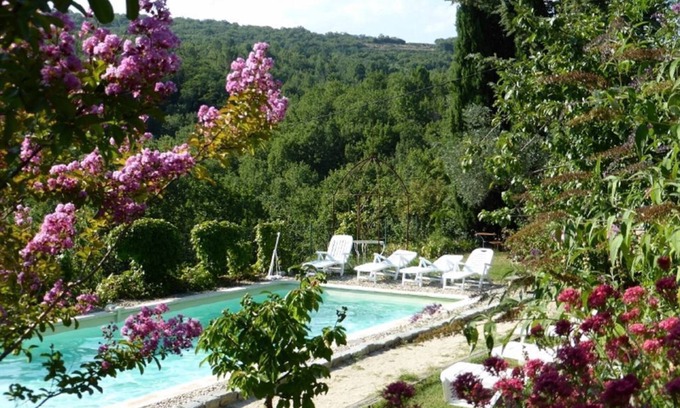 Vesseaux Apartment | Charming apartment in large XVII Mas, swimming pool and garden