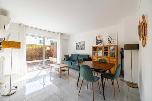 Cannes City Centre Apartment | Charming apartment in residential neighbourhood