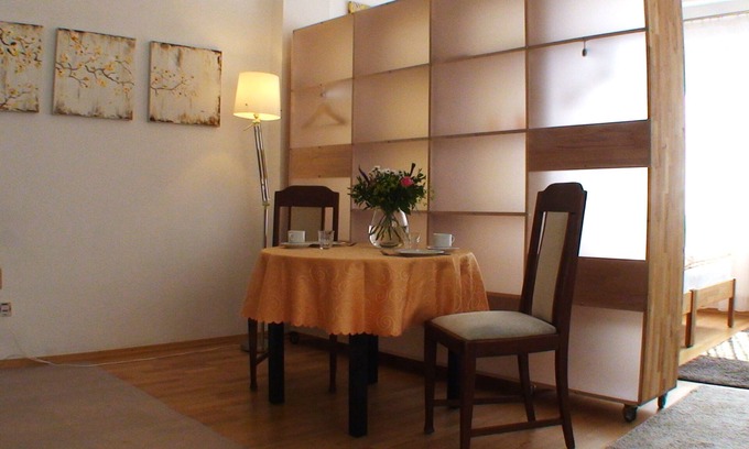 Leimen Apartment | Charming apartment. Kitchen, bath, 45m², 2km from Heidelberg.