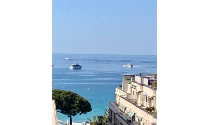 Cannes City Centre Apartment | Charming Apartment/Loft Croisette - Nice sea view