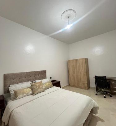 Bni Makada Apartment | Charming apartment with a small garden
