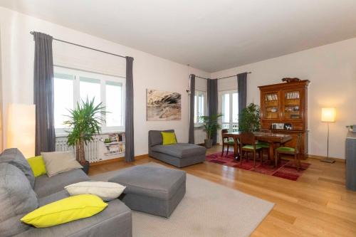 Madonna del Pilone Apartment | Charming apartment with parking!