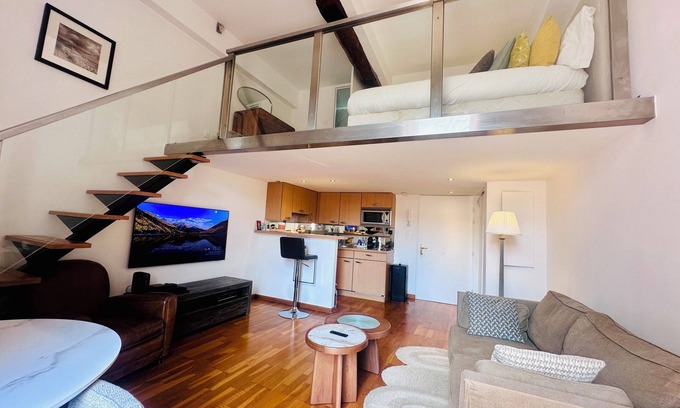 Jean-Medecin Apartment | Charming apt Massena, central Nice exceptional location very quiet, WiFi & A/C