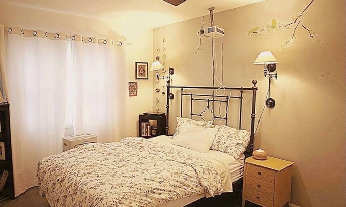Alamitos Beach Condo | Charming Artist Condo - Close walk to the Beach