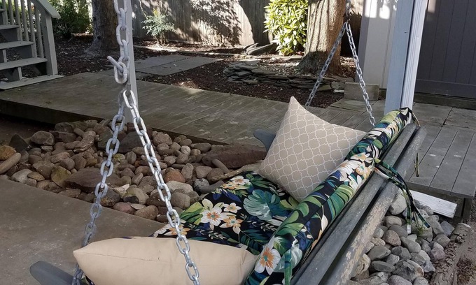 Brigantine House | Charming Beach block getaway! Leave your sheets, towels at home! You're on VACA!