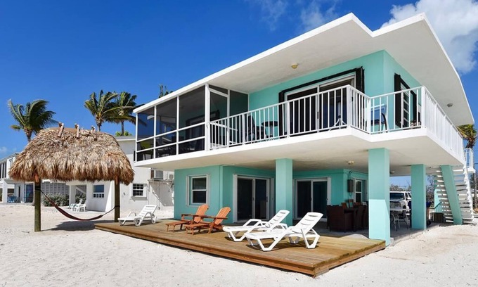 Lower Matecumbe Beach House | Charming Beach Front Home in Lower Matecumbe