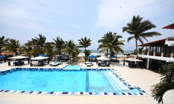 San Clemente Hotel | Charming Beachfront Hotel Room With Pool