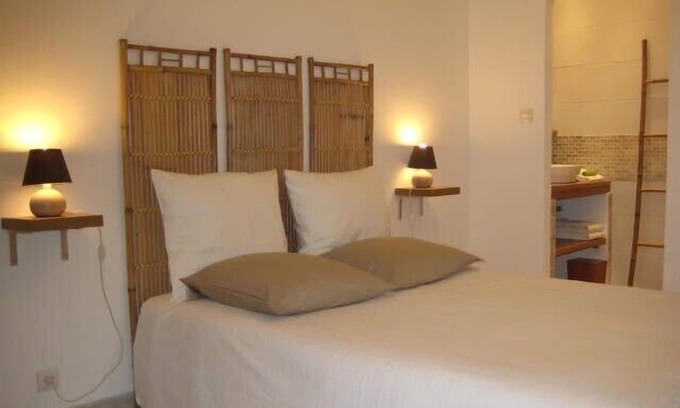 Les Mayons Cottage | Charming Bed and Breakfast in the heart of the Maures Nature Reserve