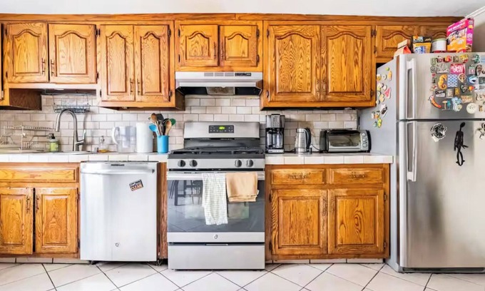 Williamsburg House | Charming bedroom with lofted bed in Vibrant Williamsburg, Brooklyn with roomates