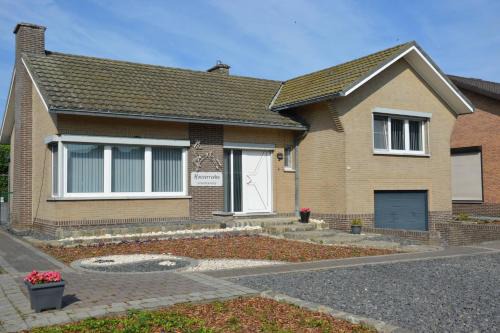 Opglabbeek House | Charming Belgian Getaway, vakantiewoning in Oudsbergen - 3 Bedrooms Garden