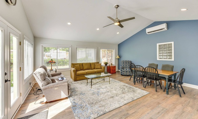 Bluffton Cottage | Charming Bluffton Vacation Home w/Yard!