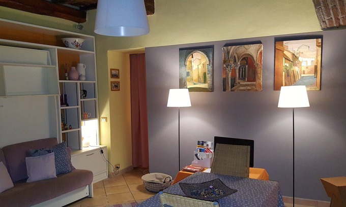 Monti Apartment | Charming Boschetto Studio, Rome