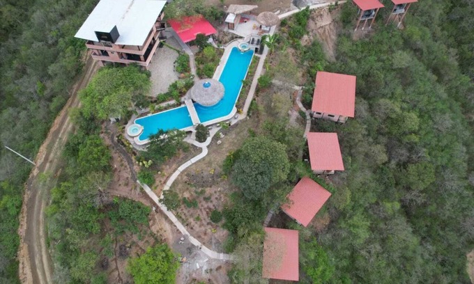 Puerto Lopez Resort | Charming boutique resort in pleasant Puerto Lopez with WiFi, fitness room, AC
