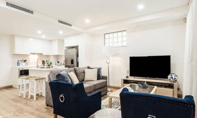 Coogee Apartment | Charming Bream I365