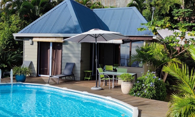 Punaauia House | CHARMING BUNGALOW in Punaauia, with a dream view of Moorea