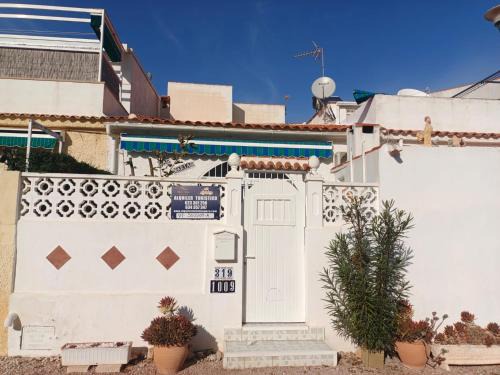 El Chaparral House | Charming Bungalow in Torrevieja Near La Mata Natural Park