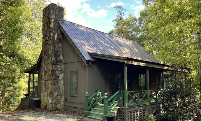 Lakemont Cabin | Charming cabin near Lake Rabun with fire pit + easy access to mountain hikes