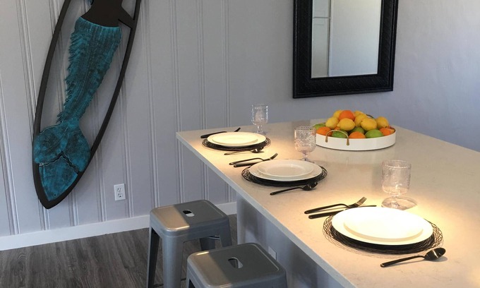 Huntington Beach House | Charming, California Coastal newly renovated unit 60 steps to the sand