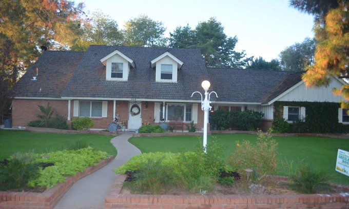 Gilbert House | Charming Carriage Home in Gilbert, AZ