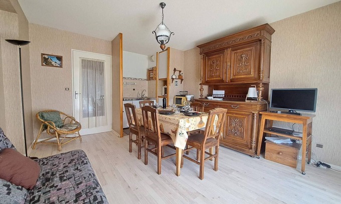 Barcelonnette Apartment | Charming Central T2 Apartment with Terrace and Private Garage in Barcelonnette