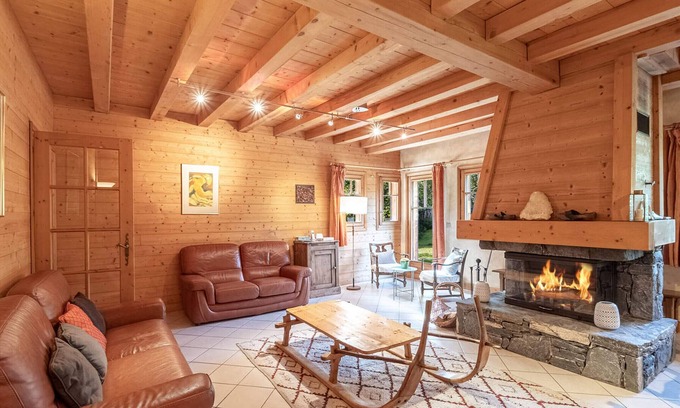 Les Tines Ski Chalet | Charming chalet in Chamonix, 6 bedrooms, garden, parking, wifi