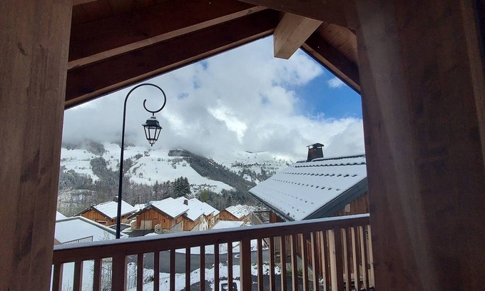 Valmorel Ski Chalet | Charming Chalet with Hotel Services, 3 Bedrooms, Terrace, Parking, and WiFi