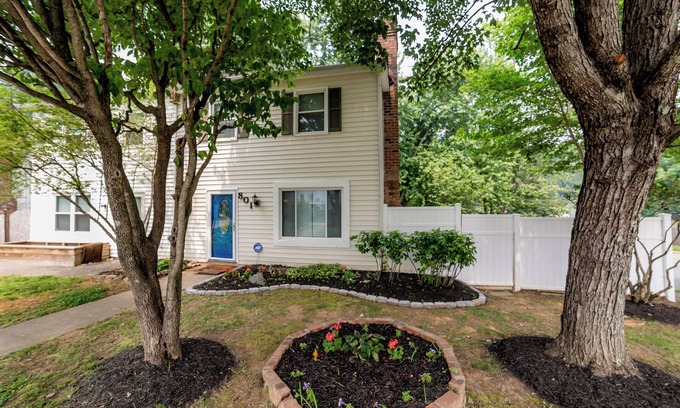 Charlottesville House | Charming Charlottesville Home 5 Minutes from UVA Grounds and Hospital