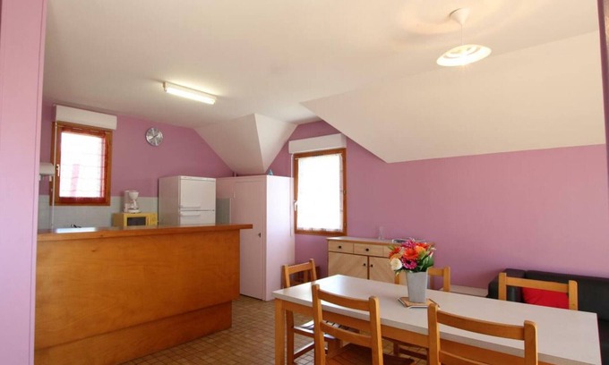 Surtainville Cottage | Charming Coastal Getaway: Pet-Friendly, WiFi, BBQ, Close to Beach - Sleeps 4