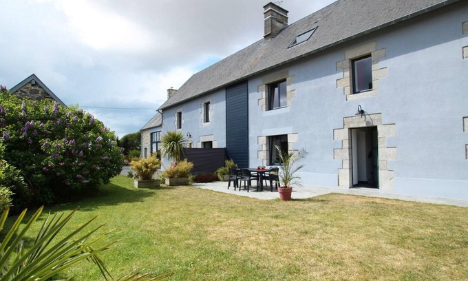 Lingreville Cottage | Charming Coastal House: Terrace, BBQ, Bikes, Near Beach, Fireplace, WiFi, Parking Included