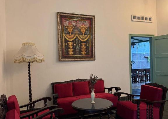 Bogor Tengah House | Charming Colonial Home near Botanical Garden