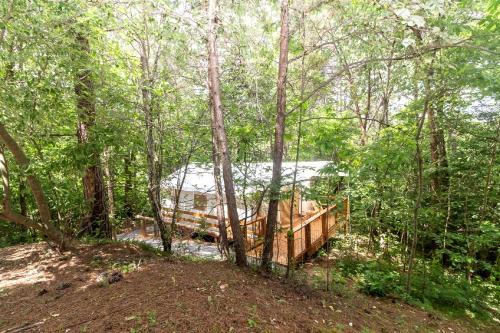 Copperhill House | Charming Copperhill Accommodation Ideal for Glamping in Tennessee