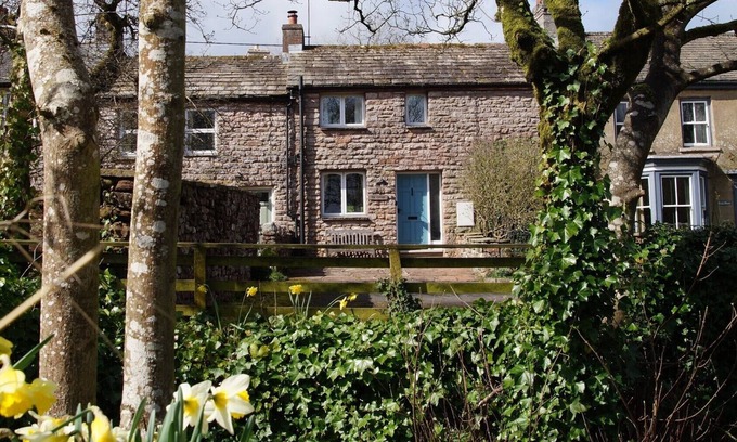 Kirkby Stephen Cottage | Charming, cosy cottage. Family and dog friendly.