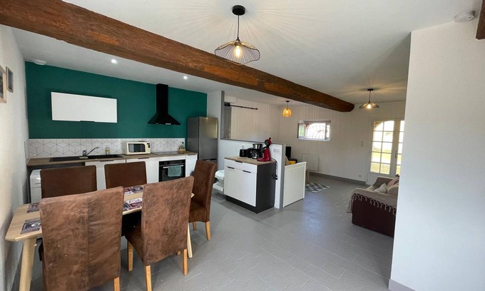 Beaulieu-sur-Loire Cottage | Charming Cottage in Beaulieu-sur-Loire: Ideal Family/Friends Getaway, Near Historic Sites and Vineyards