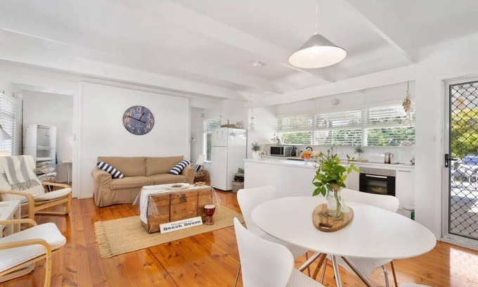 Goolwa South House | Charming Cottage full of character