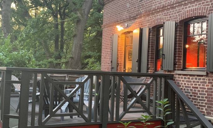 Ault Apartment | Charming cottage for 8 people in the heart of a wood by the sea