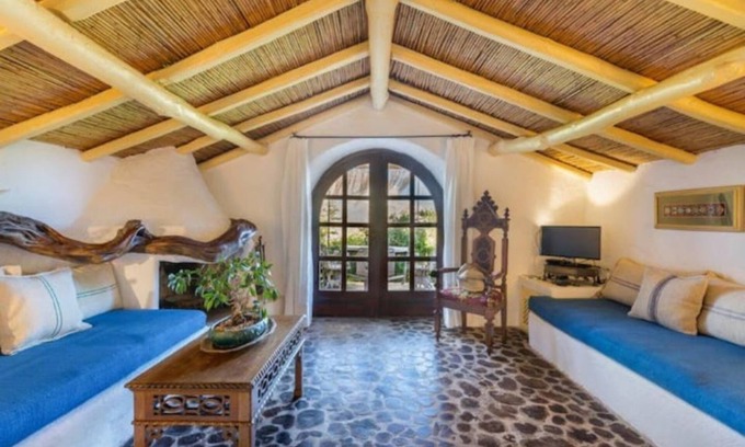 San Pantaleo Cottage | Charming cottage in San Pantaleo. House "The Wisteria"