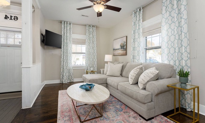 Wilmington Historic District House | Charming Cottage Near Downtown Wilmington & Beach