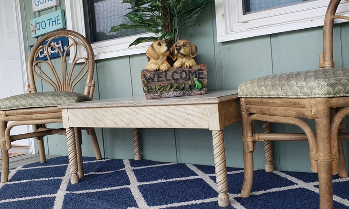 Shallotte House | Charming cottage nestled in its own half acre, 3 miles from Ocean Isle beach