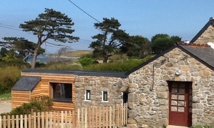 Pleubian Cottage | Charming cottage on the seafront Côtes d'Armor. "L'Air du Large" welcomes you.