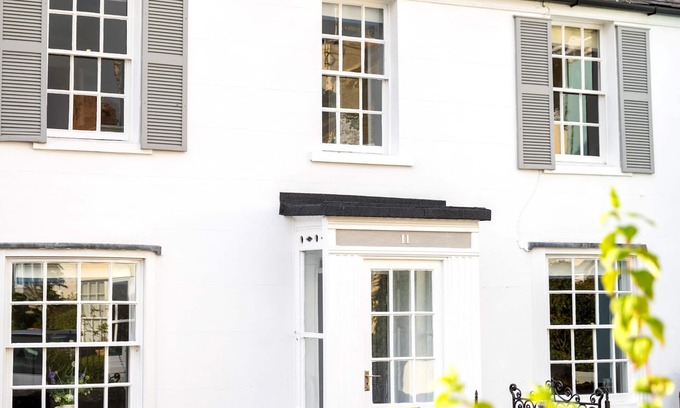 Shaldon Cottage | Charming Cottage overlooking The Green