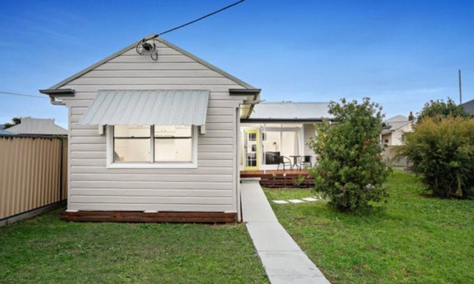Cessnock Cottage | Charming Cottage @ the Wines Hunter Valley 2 bedrooms