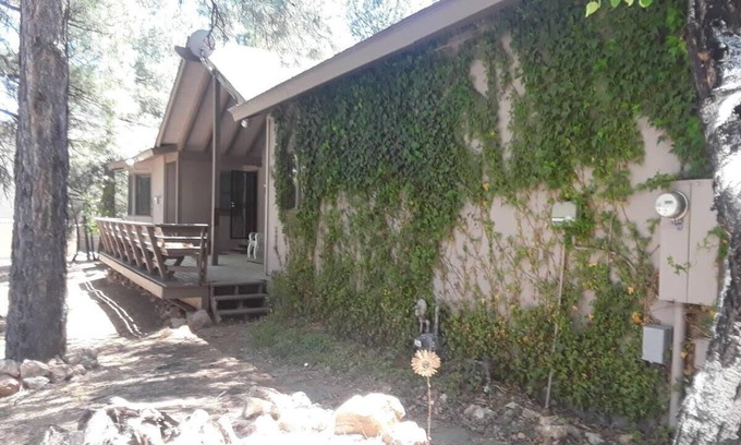 Flagstaff House | Charming Country Club home on 1/2 acre lot. 3-bed 2 ba house with 2 fireplaces.