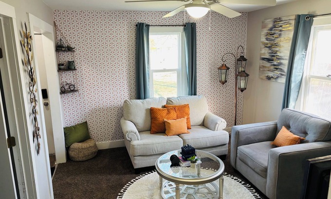 Sunnyside House | Charming. Cozy. Central Location.
