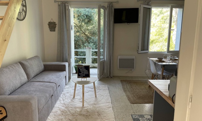 Tourrettes-sur-Loup Other | Charming Duplex near Rivière du Loup