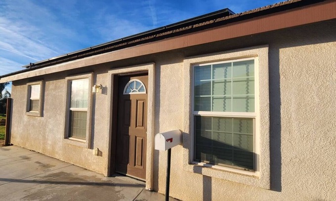 Greenacres House | Charming Entire Casita in Bakersfield