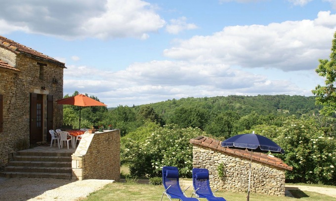Loubejac House | Charming Family Retreat in Loubejac